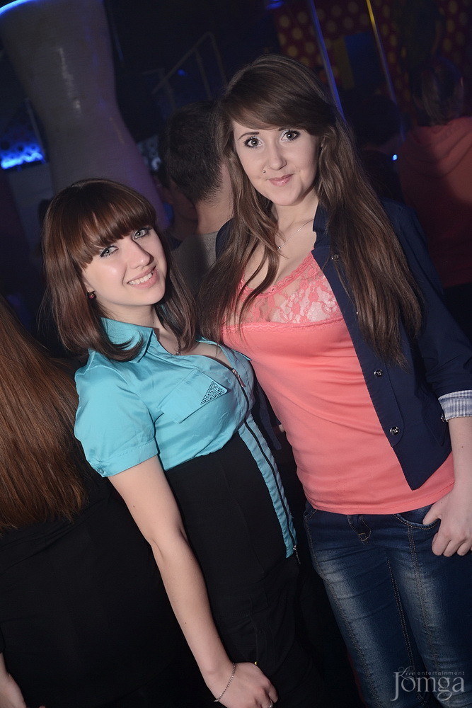 Фотография с Мокрая майка в Пятерочка