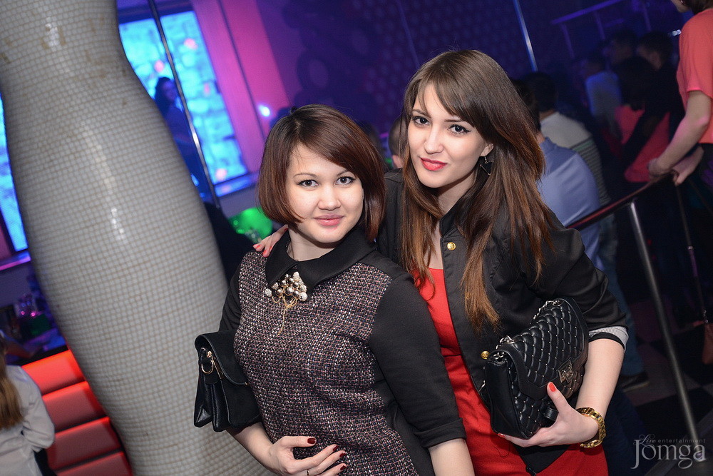 Фотография с Мокрая майка в Пятерочка