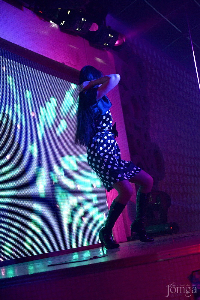 Фотография с Мокрая майка в Пятерочка