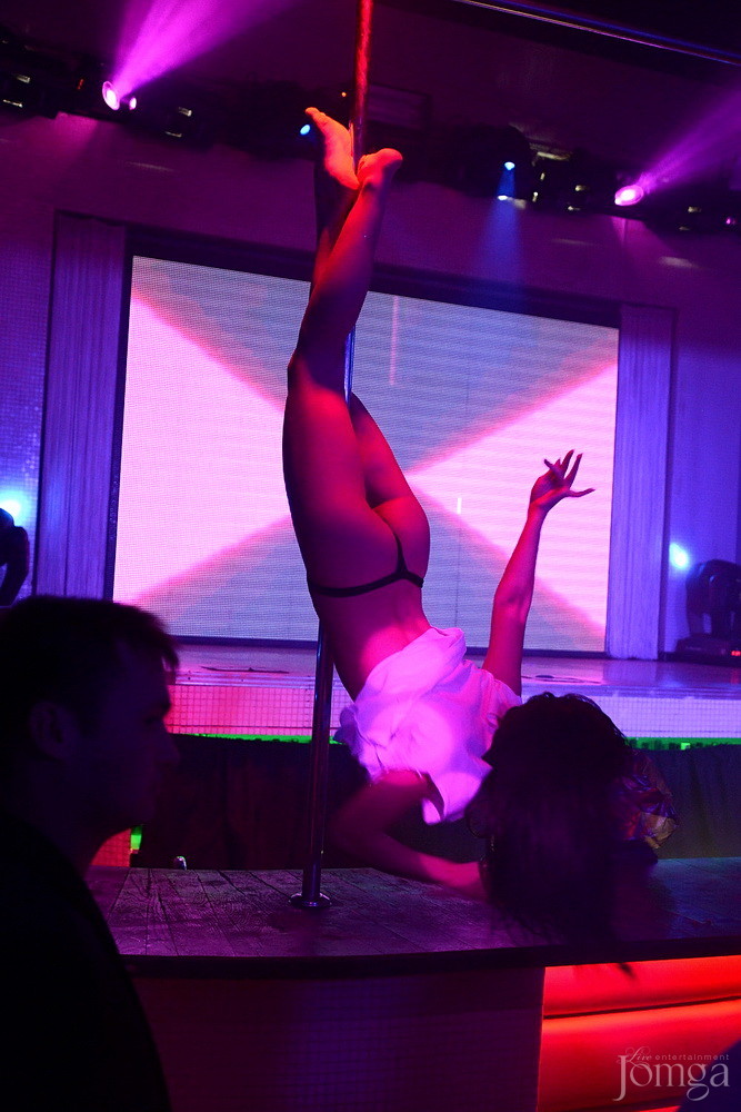 Фотография с Мокрая майка в Пятерочка