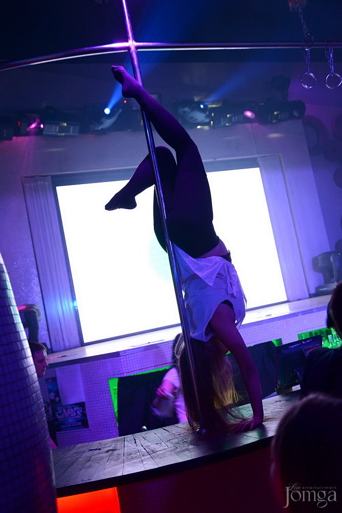 Фотография с Мокрая майка в Пятерочка