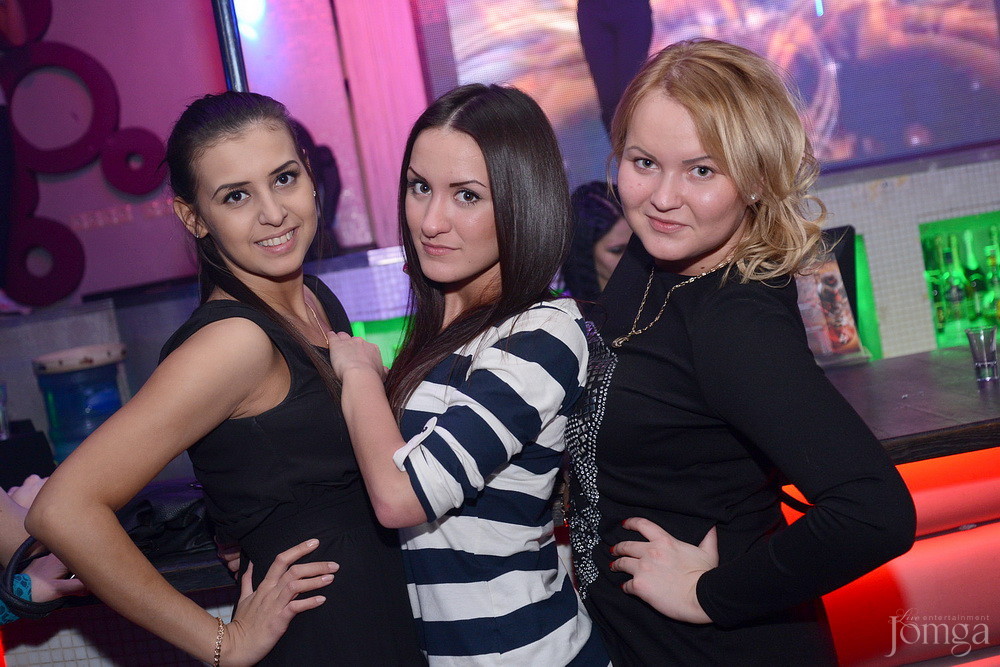 Фотография с Мокрая майка в Пятерочка