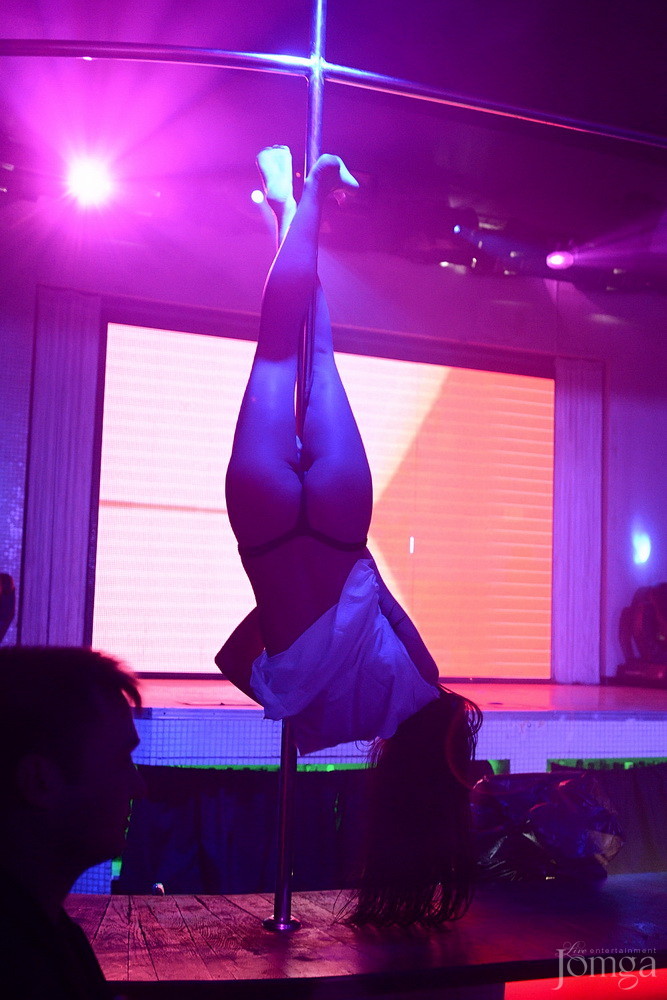 Фотография с Мокрая майка в Пятерочка