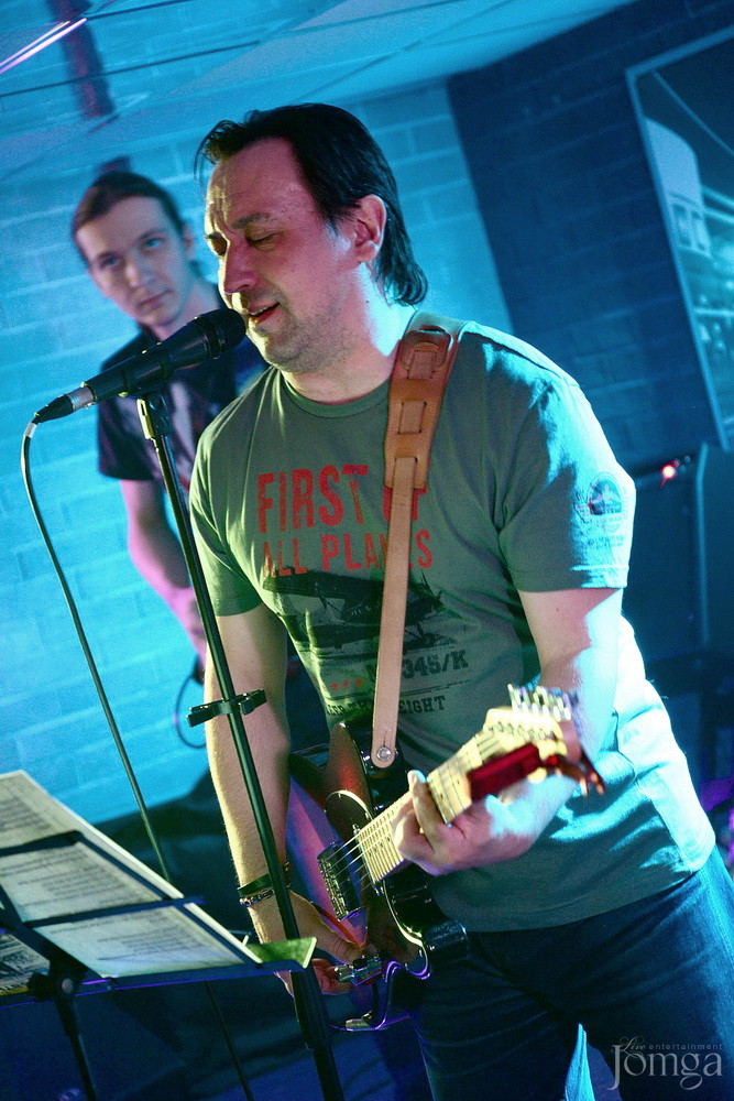 Фотография с Мокрая майка в Пятерочка