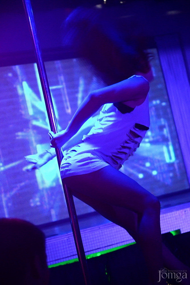 Фотография с Мокрая майка в Пятерочка