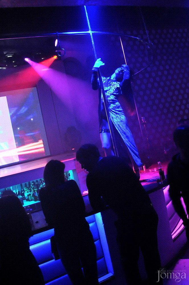 Фотография с Мокрая майка в Пятерочка