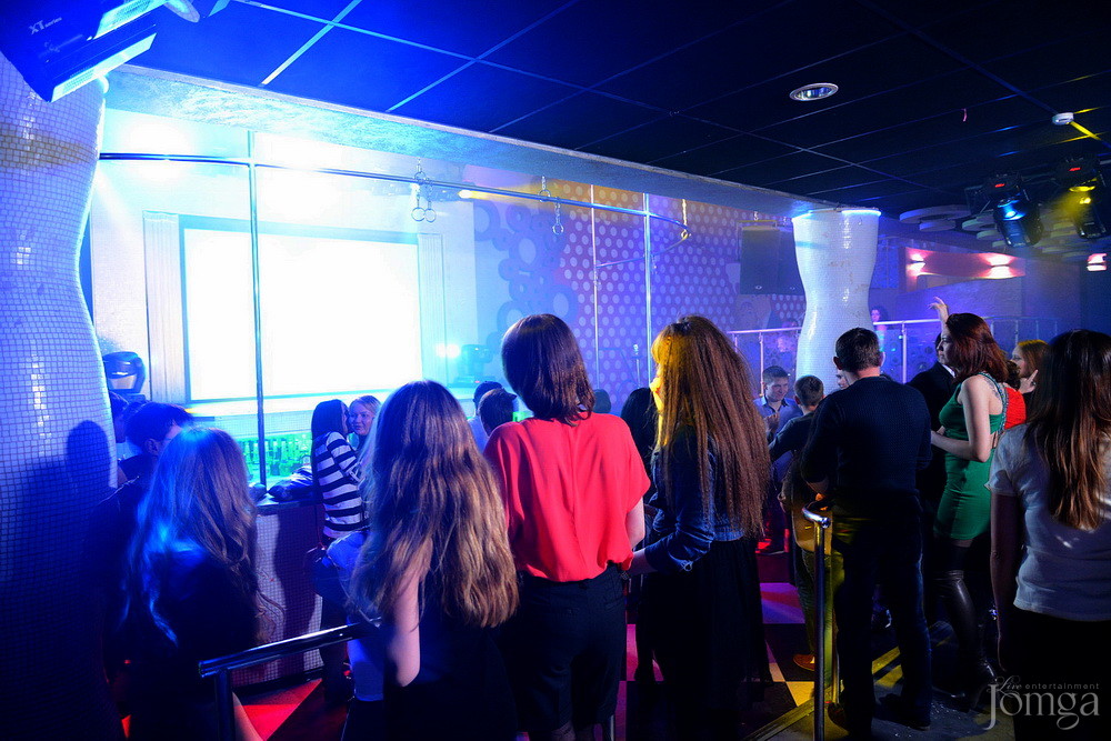 Фотография с Мокрая майка в Пятерочка