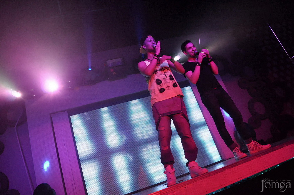 Фотография с Мокрая майка в Пятерочка