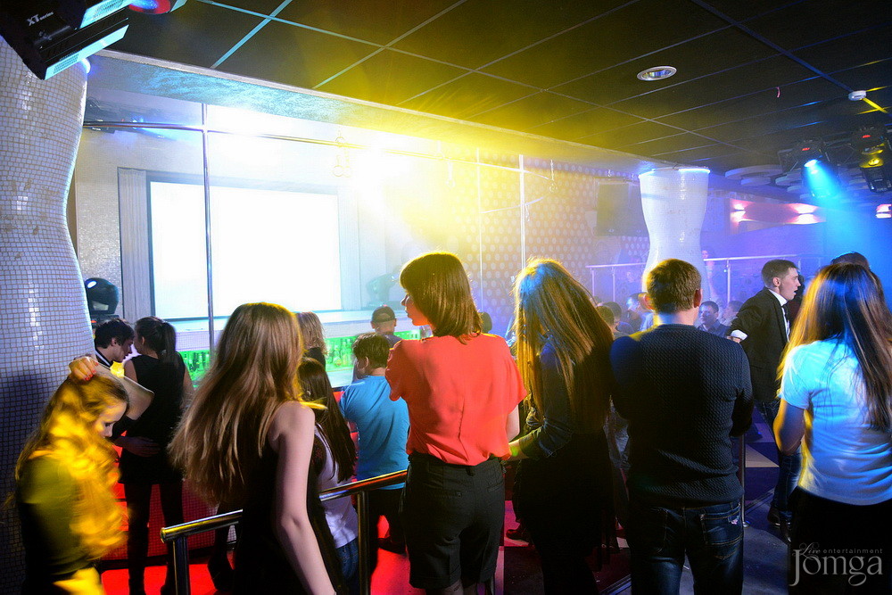 Фотография с Мокрая майка в Пятерочка