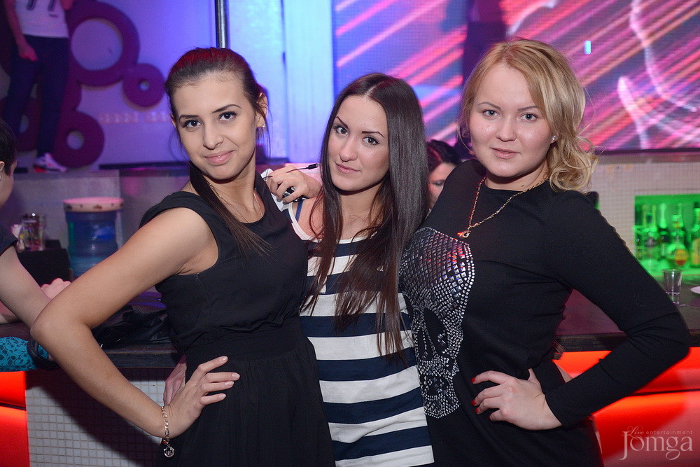 Фотография с Мокрая майка в Пятерочка