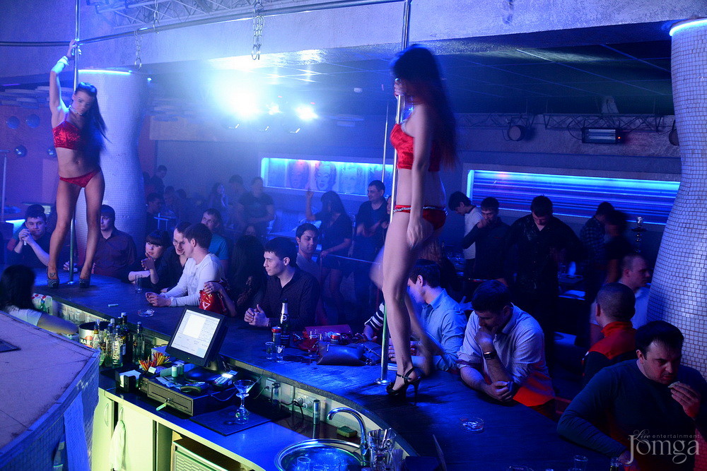 Фотография с Мокрая майка в Пятерочка