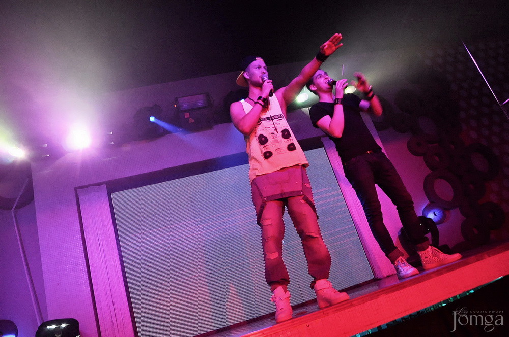 Фотография с Мокрая майка в Пятерочка