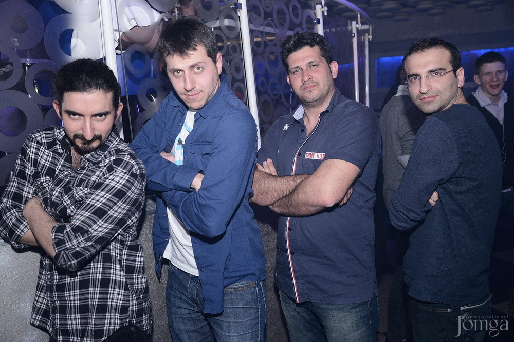 Фотография с Мокрая майка в Пятерочка