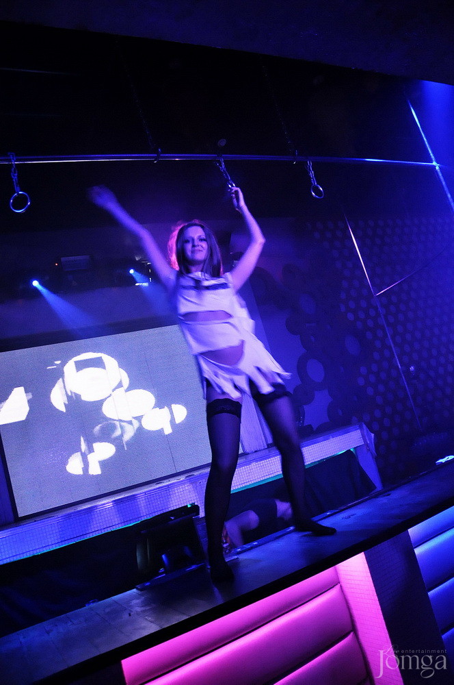 Фотография с Мокрая майка в Пятерочка