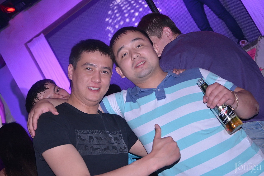 Фотография с Мокрая майка в Пятерочка