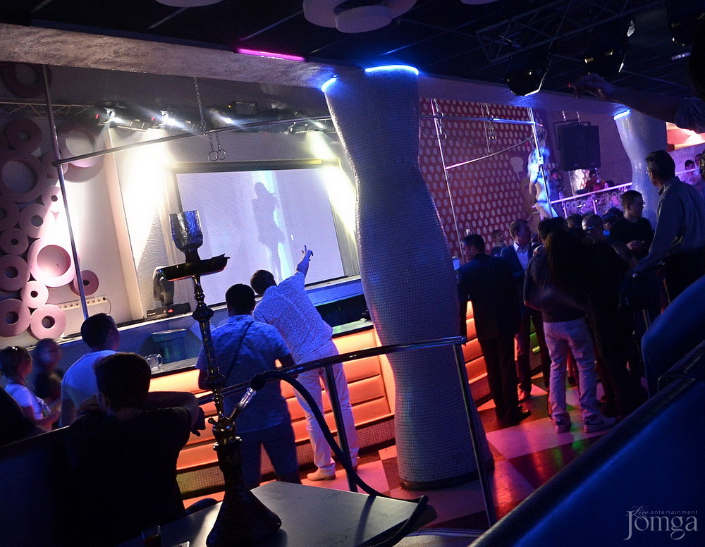 Фотография с Мокрая майка в Пятерочка