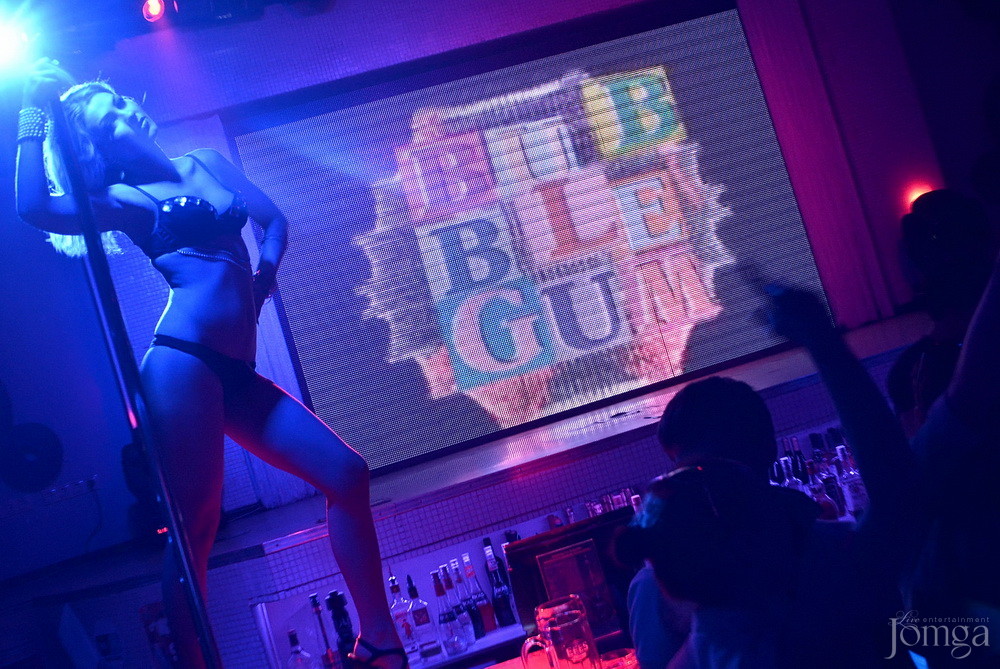 Фотография с Мокрая майка в Пятерочка