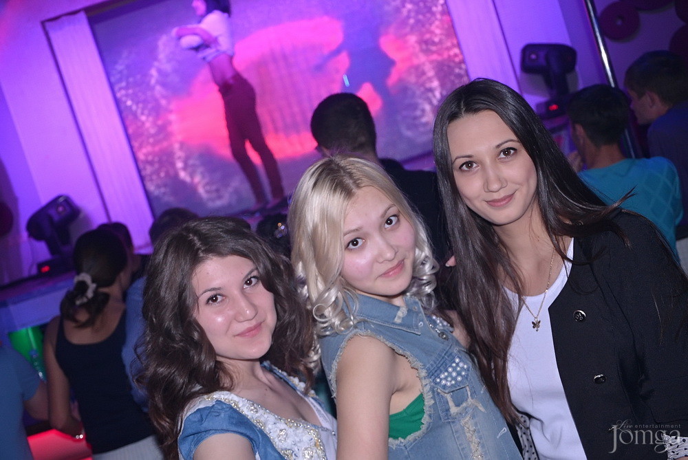 Фотография с Мокрая майка в Пятерочка