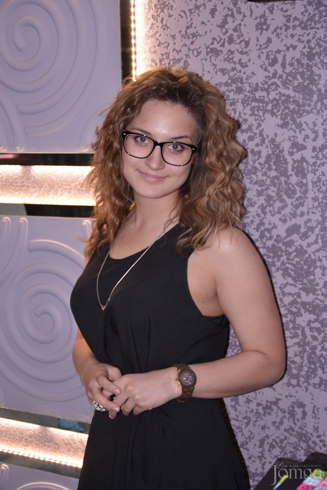 Фотография с Мокрая майка в Пятерочка