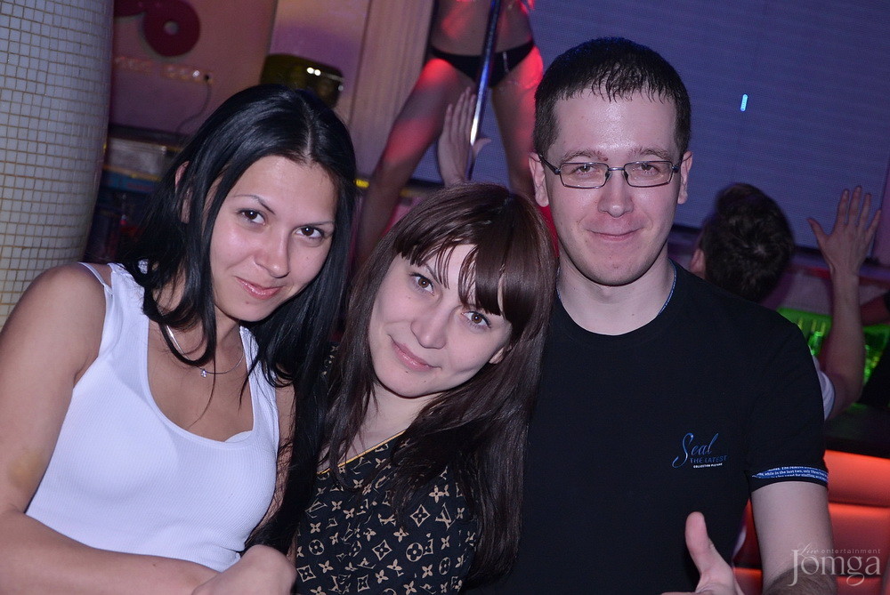 Фотография с Мокрая майка в Пятерочка