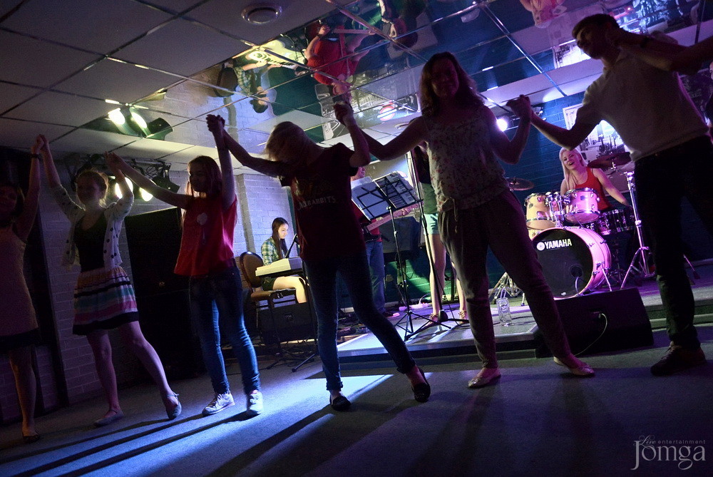 Фотография с гр. Own Way в Пятерочка