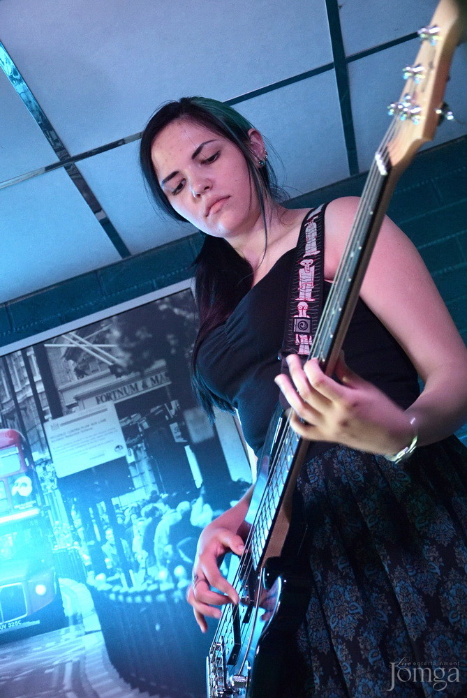 Фотография с гр. Own Way в Пятерочка