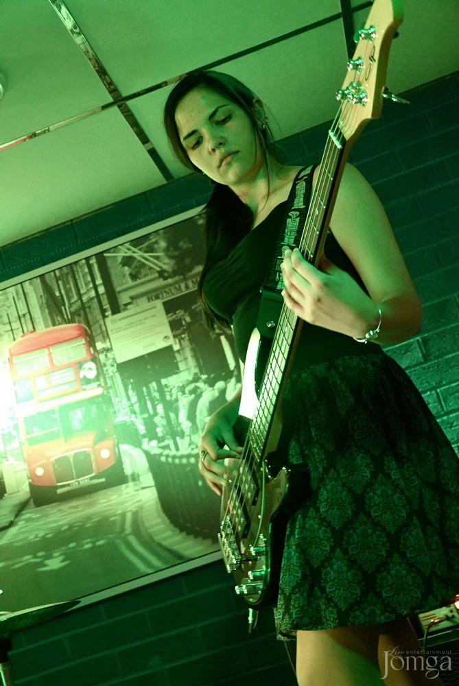 Фотография с гр. Own Way в Пятерочка