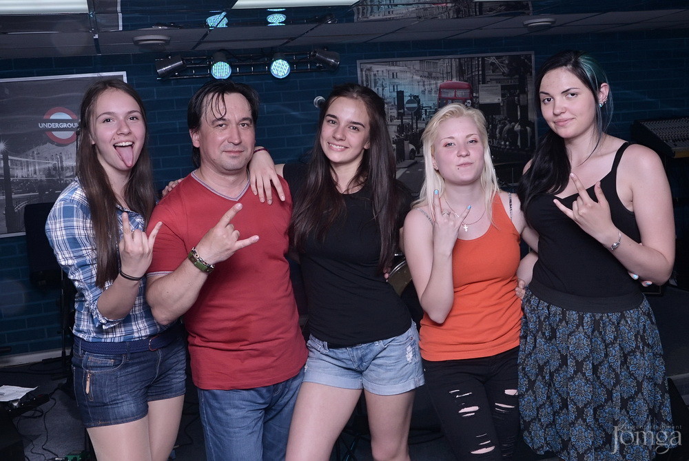 Фотография с гр. Own Way в Пятерочка