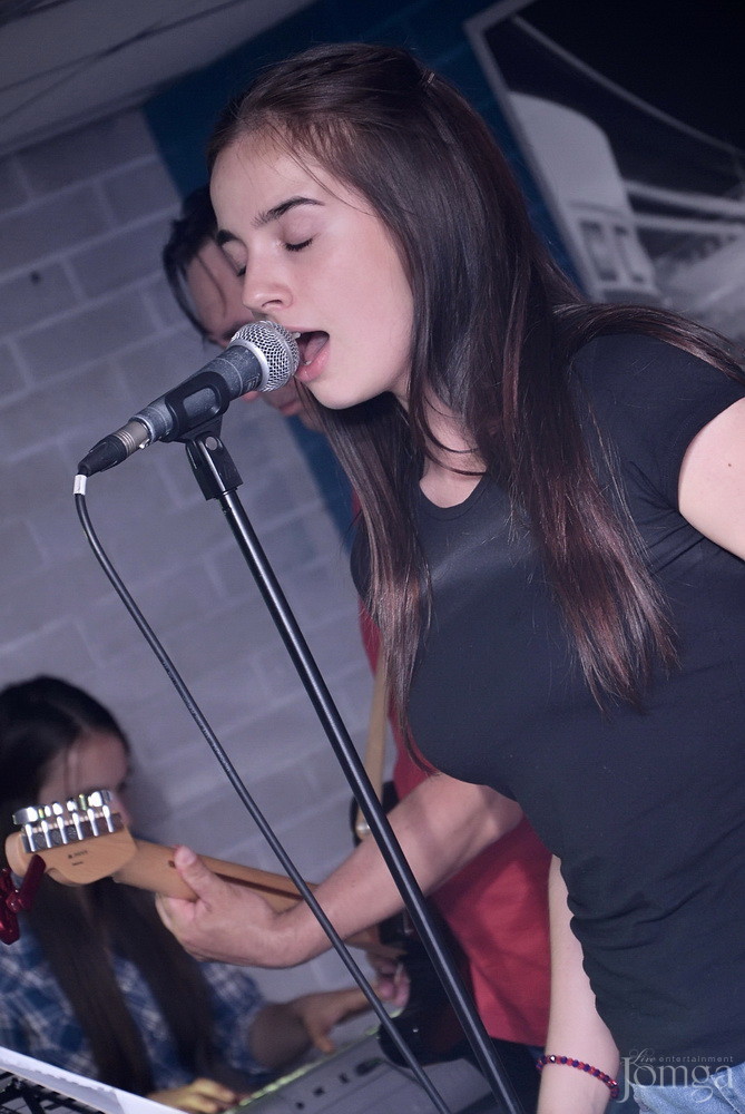 Фотография с гр. Own Way в Пятерочка