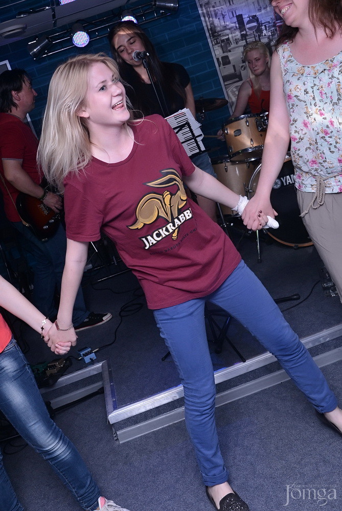 Фотография с гр. Own Way в Пятерочка