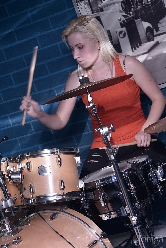 Фотография с гр. Own Way в Пятерочка