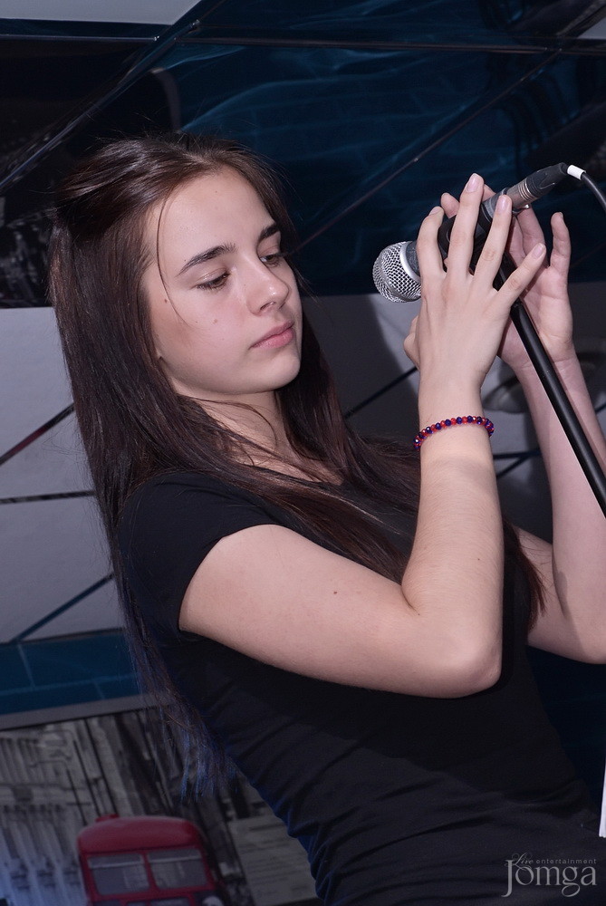 Фотография с гр. Own Way в Пятерочка