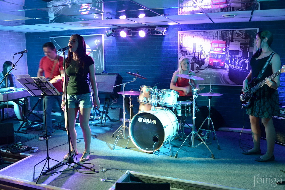 Фотография с гр. Own Way в Пятерочка