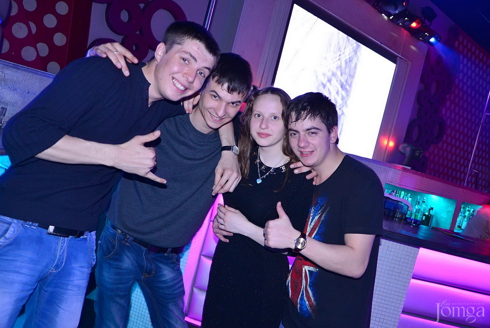 Фотография с Первомай! в Пятерочка