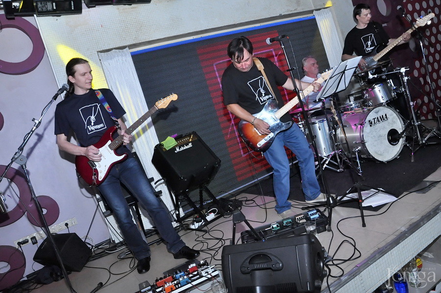 Фотография с гр "ВЕРЕТЕНО" - нам 8 лет в Пятерочка