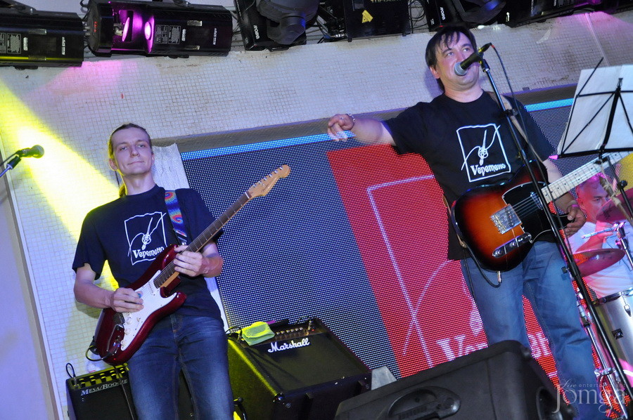 Фотография с гр "ВЕРЕТЕНО" - нам 8 лет в Пятерочка