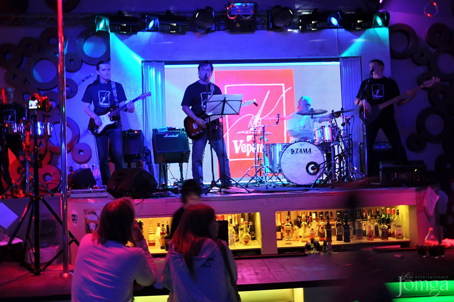 Фотография с гр "ВЕРЕТЕНО" - нам 8 лет в Пятерочка