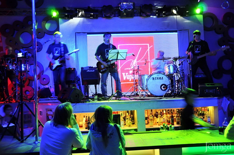 Фотография с гр "ВЕРЕТЕНО" - нам 8 лет в Пятерочка