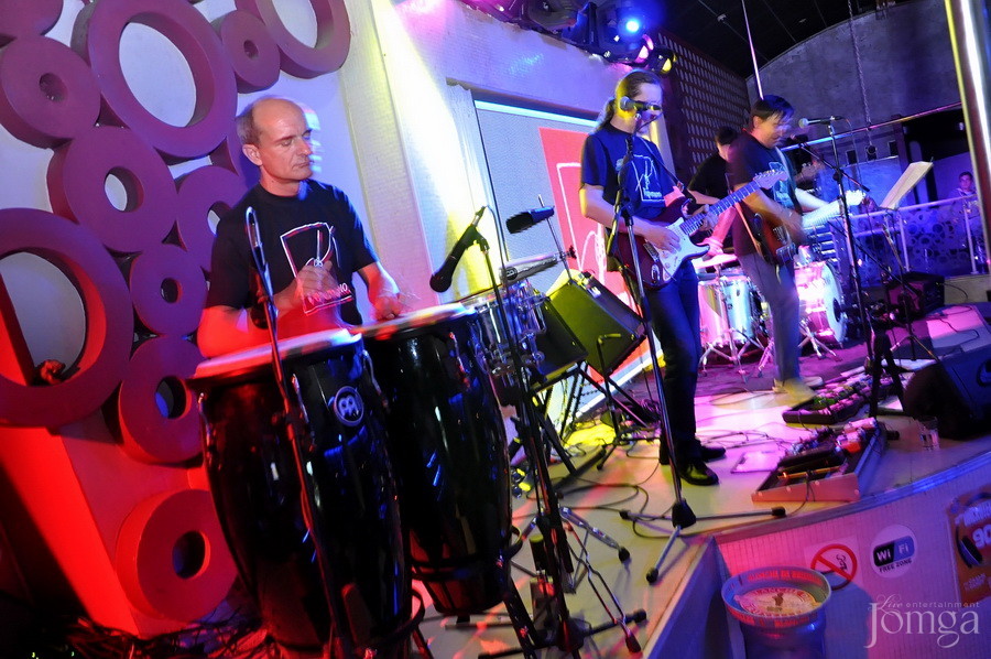 Фотография с гр "ВЕРЕТЕНО" - нам 8 лет в Пятерочка