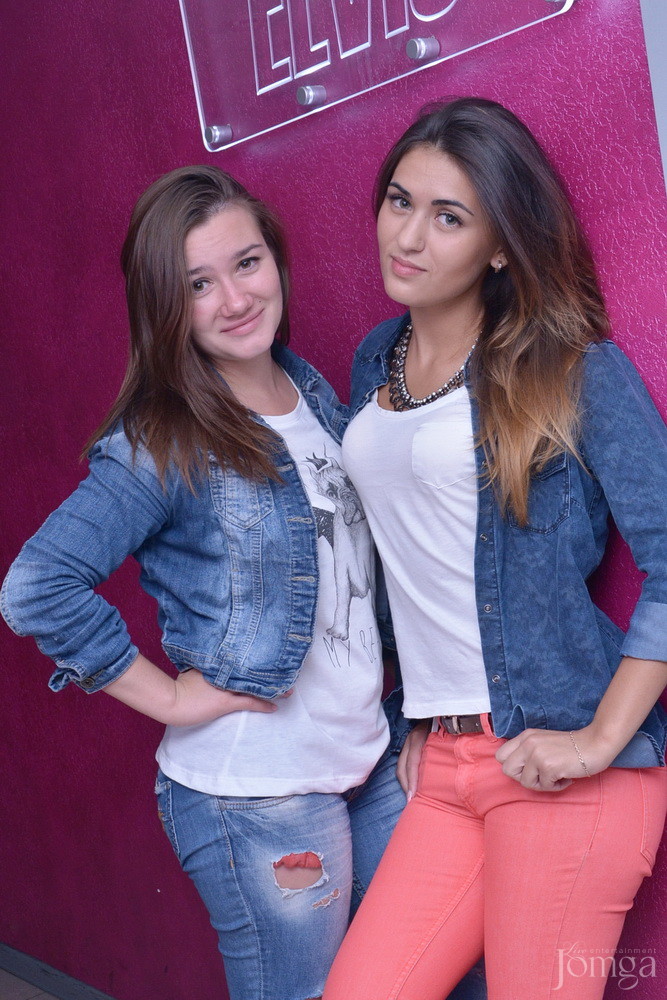 Фотография с Мокрая майка в Пятерочка