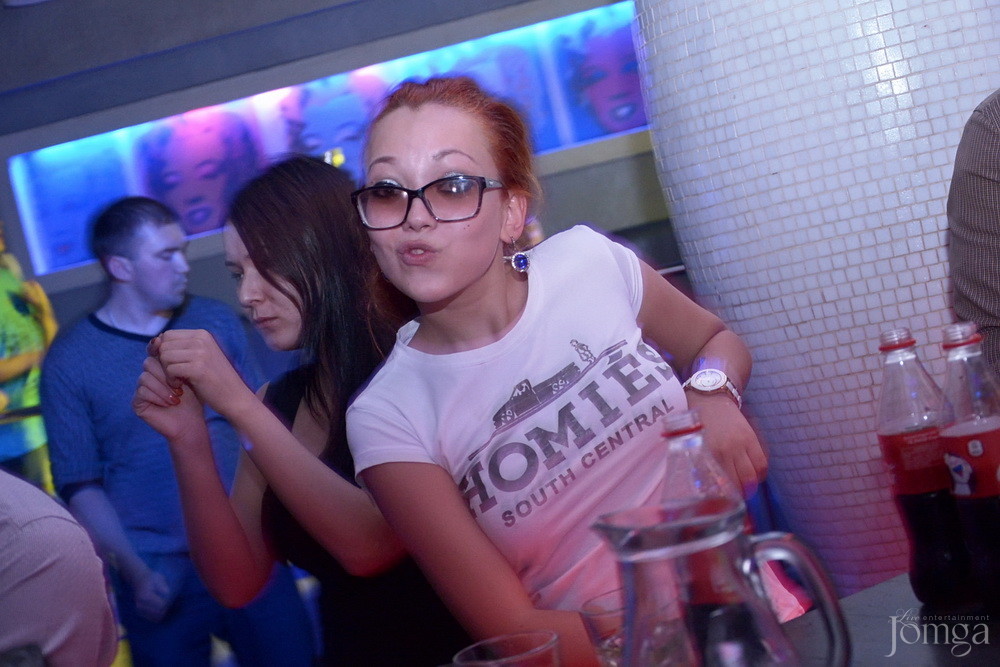 Фотография с Мокрая майка в Пятерочка