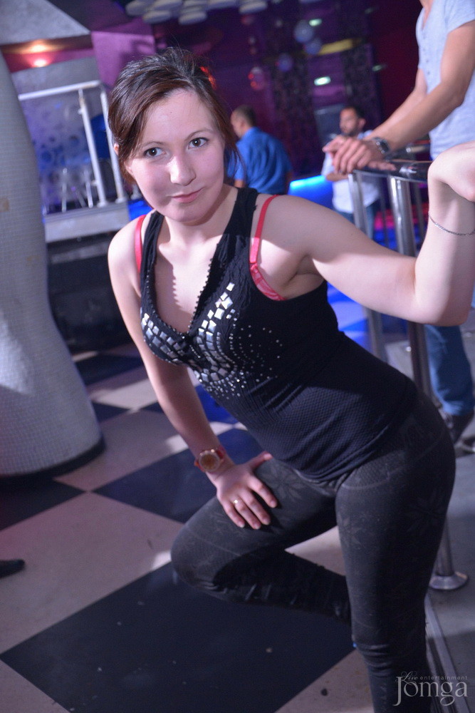 Фотография с Мокрая майка в Пятерочка