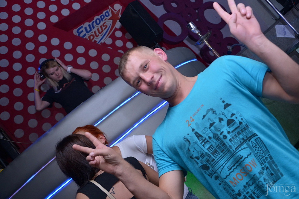 Фотография с Мокрая майка в Пятерочка