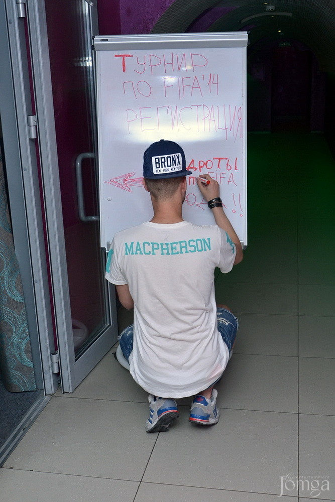 Фотография с Открытый турнир по FIFA'14 в Пятерочка