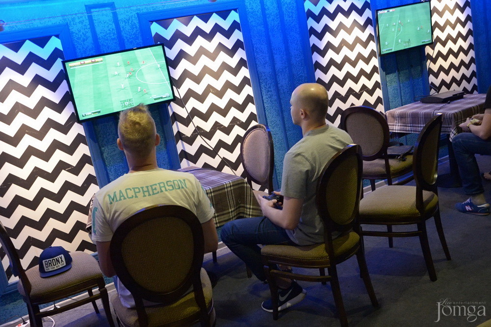 Фотография с Открытый турнир по FIFA'14 в Пятерочка