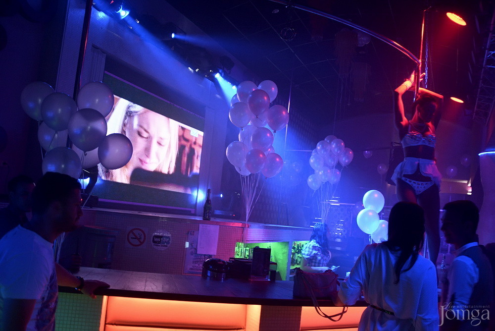 Фотография с White night в Пятерочка