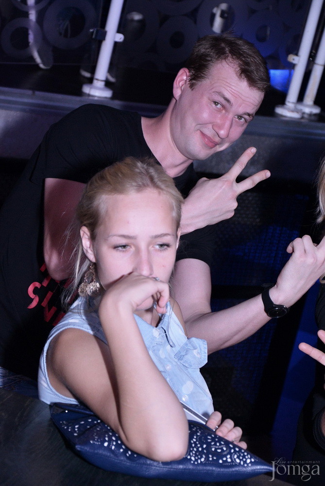 Фотография с Мокрая майка в Пятерочка