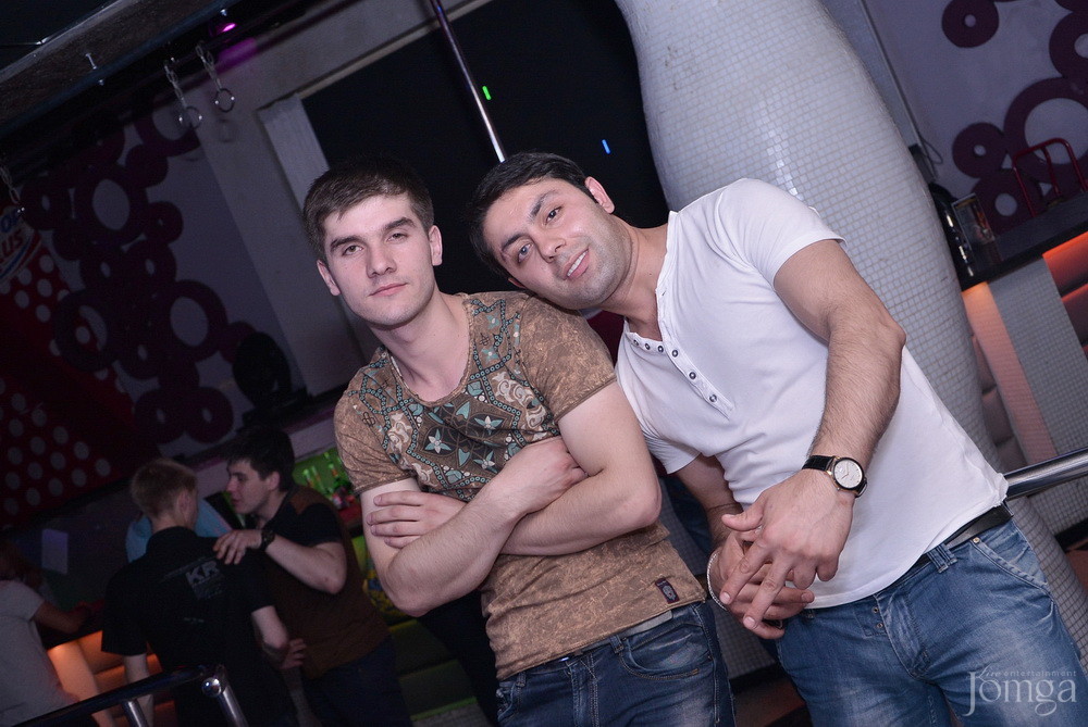 Фотография с Мокрая майка в Пятерочка