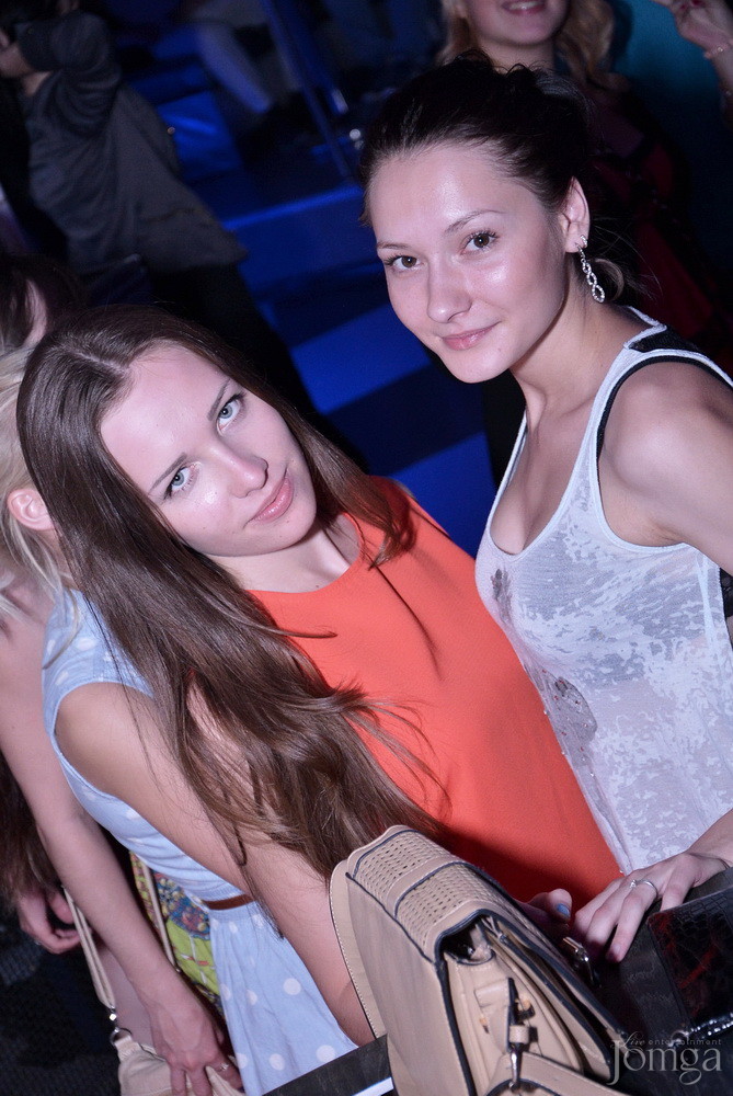 Фотография с Мокрая майка в Пятерочка