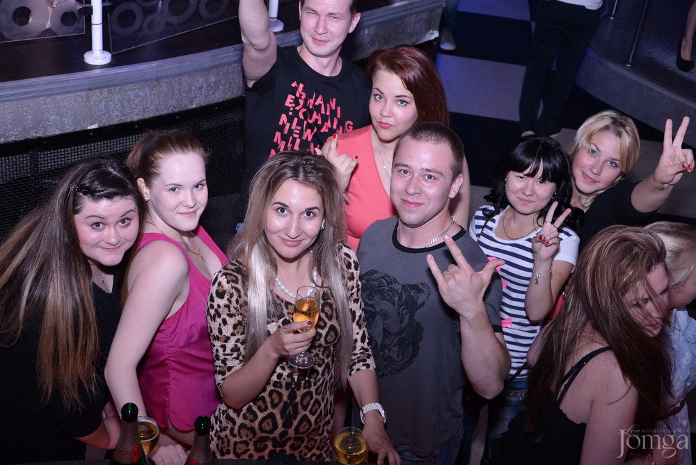 Фотография с Мокрая майка в Пятерочка